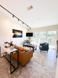 801 Grassy KNL