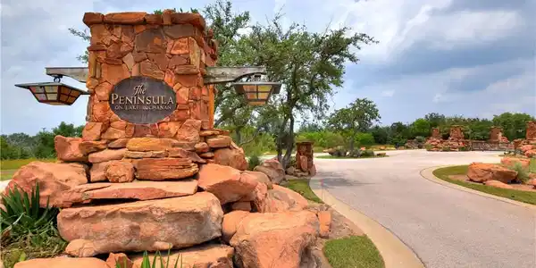 55 Peninsula DR