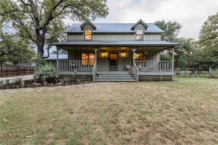 235 Lakewood DR