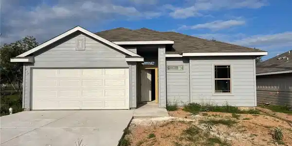 842 Driftwood LN