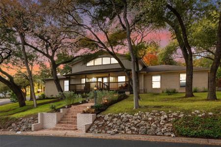 4200 Edgemont DR