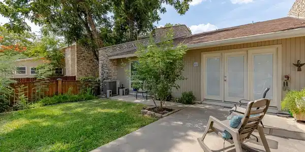 5 Augusta DR