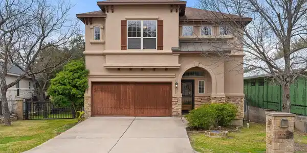 118 Bridgepoint DR