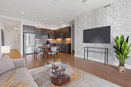 222 West Ave