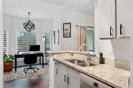 6000 Shepherd Mountain CV