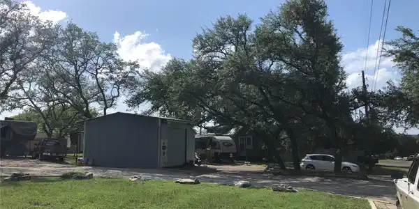 1605 Lancer LN