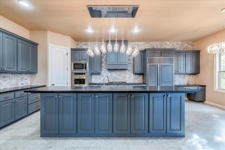 1708 Palisades Pointe LN