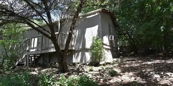 1510 Red Fox RD