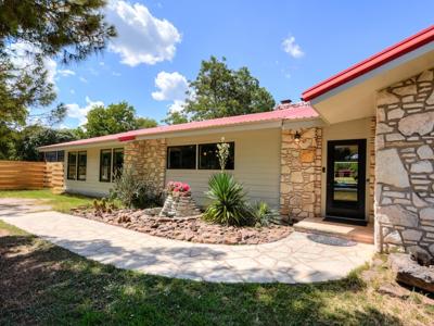 2631 River Oaks DR