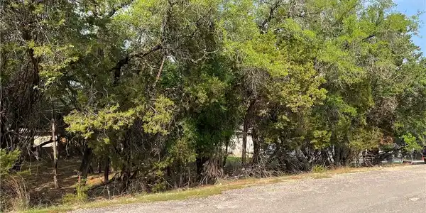 21212 Santa Rosa Ave