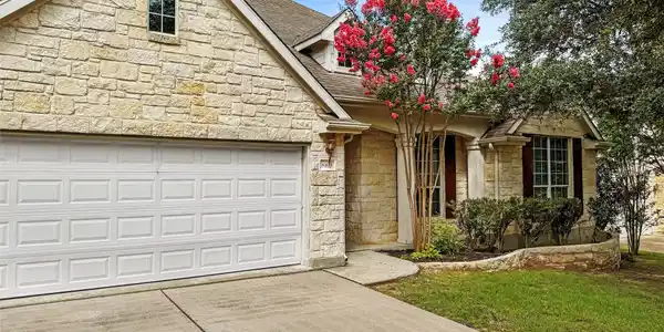 8109 Endeavor CIR