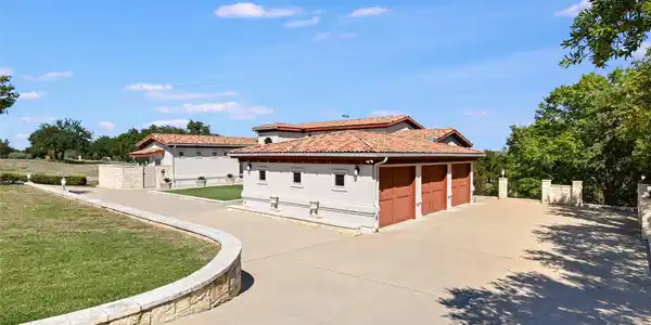 Image 4 Image 4