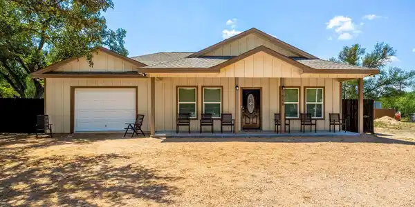 1006 Garfield DR