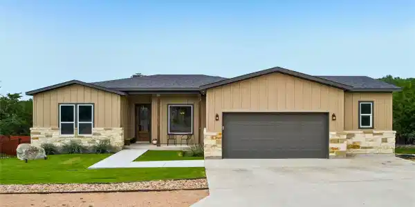 21422 Santa Rosa Ave