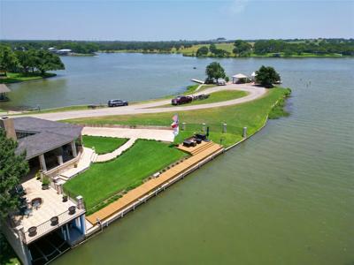 205 Dove RD
