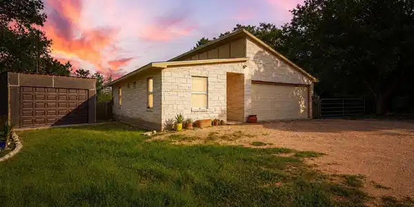 2705 Cory LN