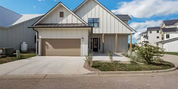 2324 Kellie Brooke RD