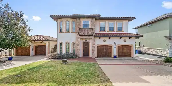 405 Venture BLVD
