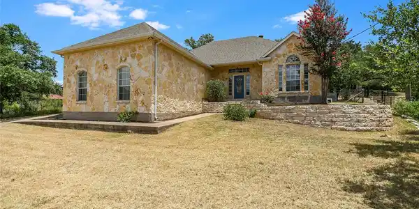 311 COWAL DR S