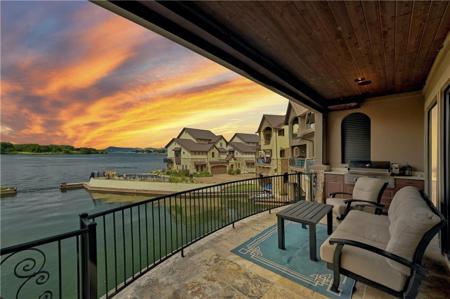 205 Chandler WAY