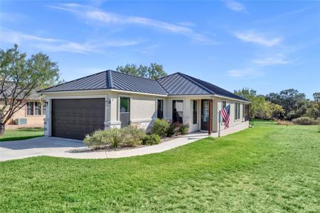 3205 Douglas DR