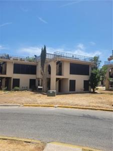 5806 Circulo DR