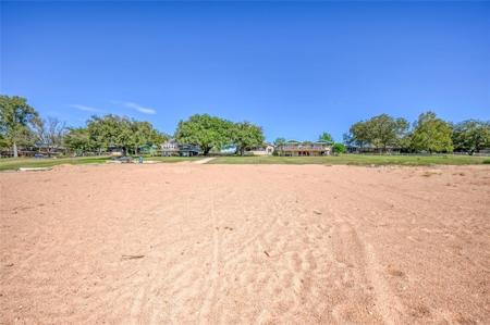 4694 River Oaks DR