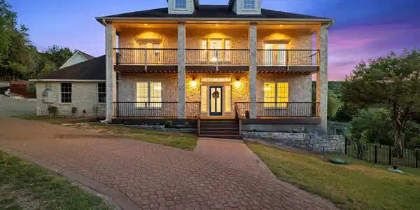 14203 FM Road 2769