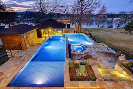 2100 Williams Lakeshore