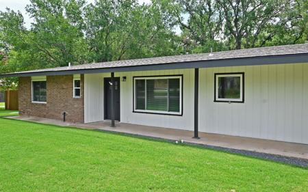 5204 Bedford DR