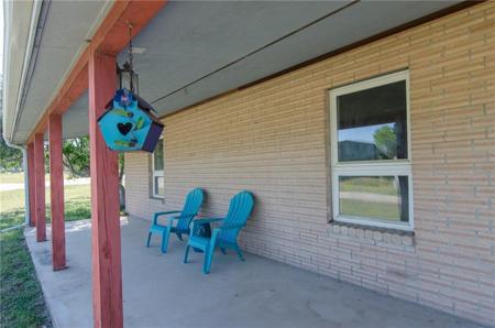 201 Oakleaf DR