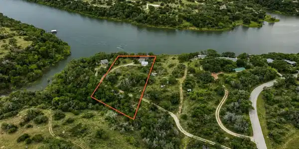 24221 Pedernales Cliff TRL