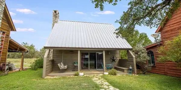 127 Topspin DR