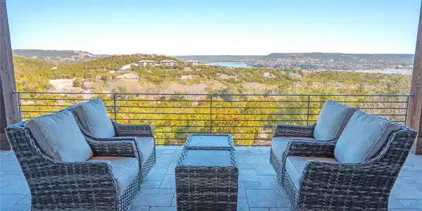 7300 Flagship Park DR