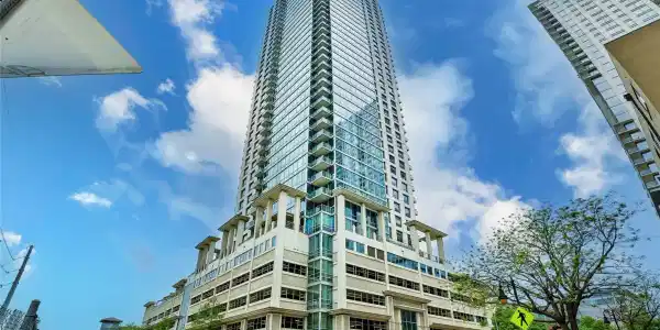 300 Bowie ST
