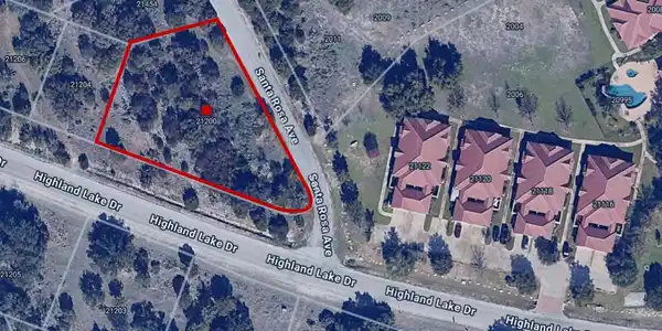 21200 Highland Lake DR
