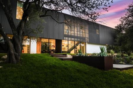 2512 River Hills RD