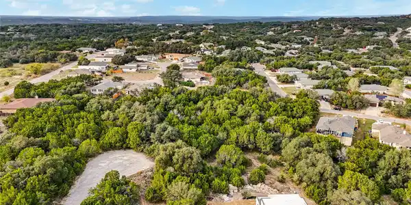 2003 Highland Lake DR