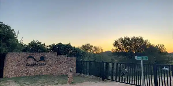 33 Granite Hills DR