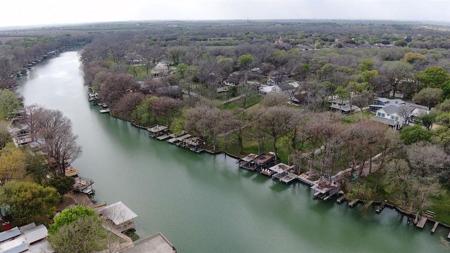 1011 Timber Elm