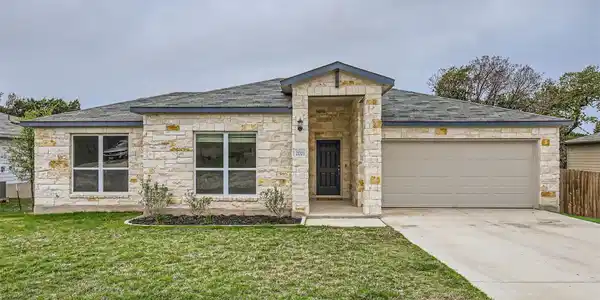 21703 O Henry Ave