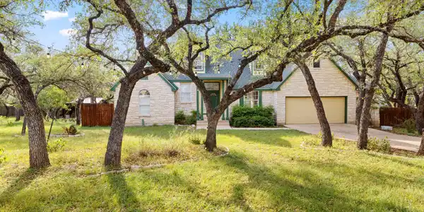 500 Errol DR