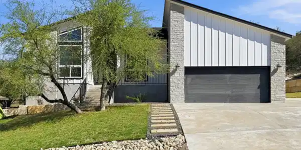 21100 Niagara CV