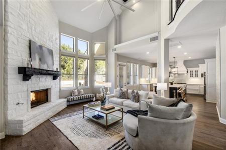 400 Emerald Ridge DR