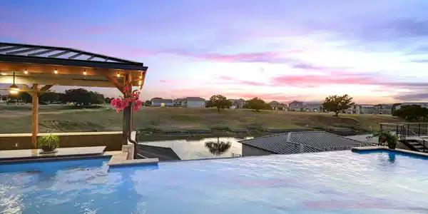 112 CLEARWATER DR