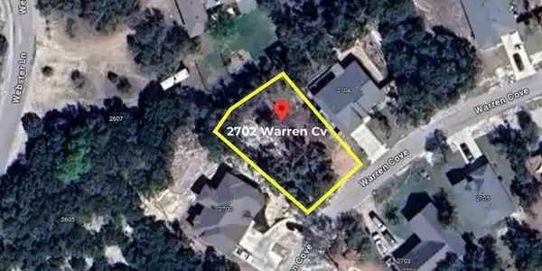 2702 Warren CV