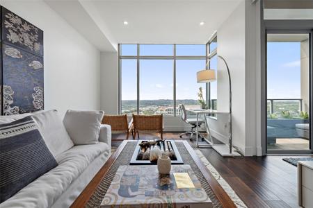 501 West Ave