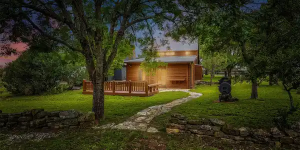 204 Topspin DR