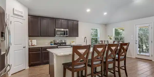 Image 4 Image 4