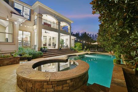 2204 Persimmon Ridge CT